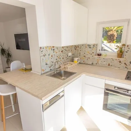 Deluxe Ana Plat Apartment Mlini